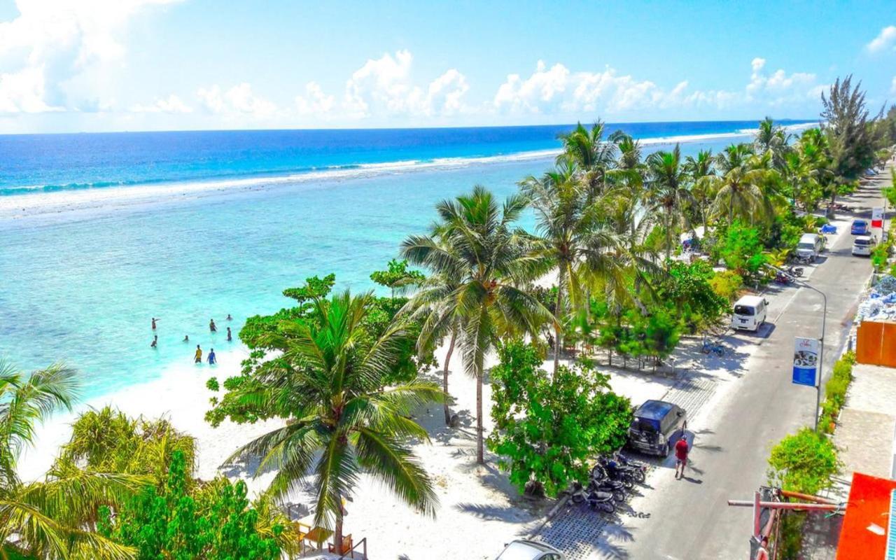 Crystal Beach Inn Malé Exterior foto